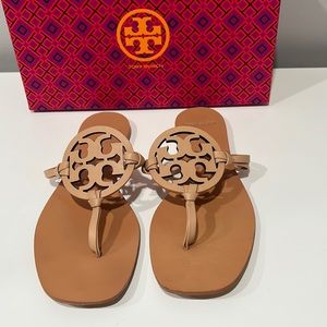 Tory Burch Square Toe Sandals (Size: 9)